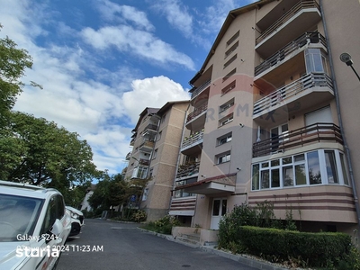 Apartament cu 3 camere de închiriat în zona Brasovul Vechi