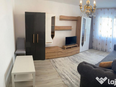 Apartament cu 3 camere decomandate zona spitalul judetean