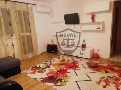 Apartament cu 3 camere, in supr. de 70 mp., zona Cetate.