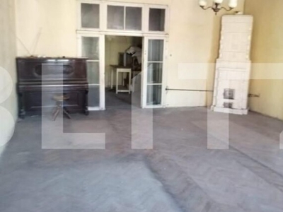 Apartament ultracentral, 2 camere, 2 parcari, 68 mp, zona Memorandumului