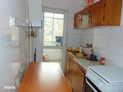 Apartament 2 camere de INCHIRIAT cu gradina