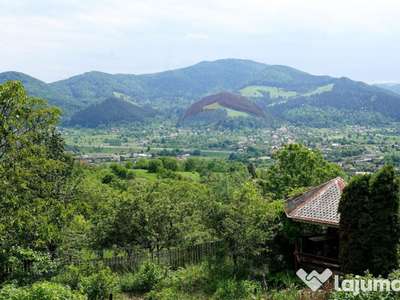 Casă / Vilă cu 4 camere de vânzare