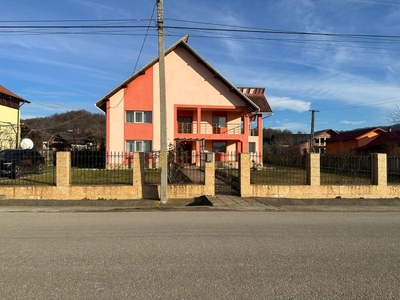 Casa Curtea de Arges / Valea Uleiului ( 5 dormitoare )