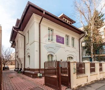 Casavila 12 camere vanzare in Bucuresti, Cotroceni