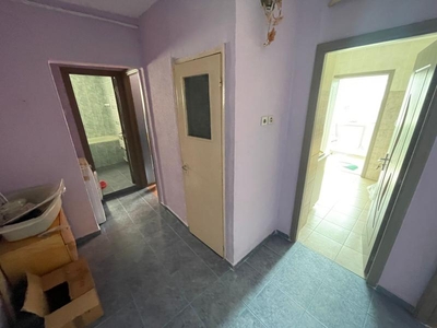 De vanzare apartament 2 camere situat in zona Buzaului