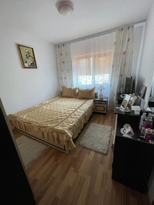 De vanzare apartament 3 camere zona Buzaului