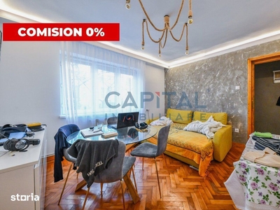 Casa de lux cu 4 camere 2 bai garaj curte spatioasa de vanzare la Su