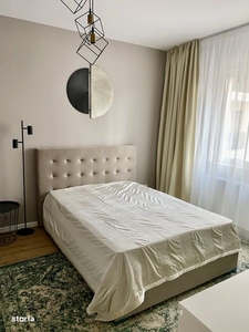 Apartament o camera Piata Victoriei etaj intermediar