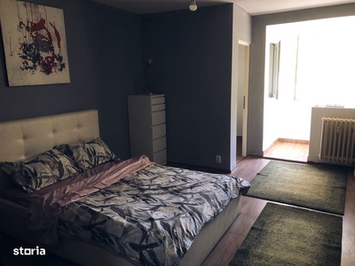 Apartament cu 2 camere, in Piata Victoriei