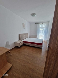 Inchiriez apartament cu 1 camera si 1 loc de parcare, Floresti