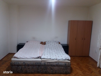 GIURGIULUI - SECTOR 4, Apartament cu 2 camere decomandat - 81 mp