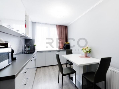 RECO Apartament 2 camere decomandat, zona Rogerius