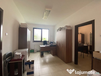 Spatiu central, cabinete, birouri, 83 mp, 3000 lei