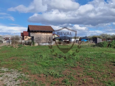 Teren intravilan in suprafata de 1.150 mp., situat in zona Alba-Micesti, toate utilitatile.