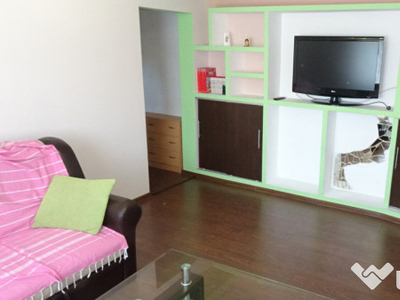 Vand apartament 2 camere in Deva, zona Constructorilor, et. 3, mobilat