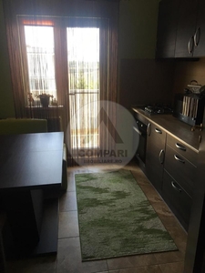 Vand apartament 2 camere Independentei