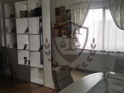 Vand apartament cu 3 camere, zona Ampoi 3, complet mobilat si utilat.