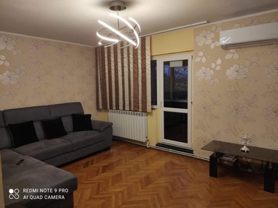 Vanzare apartament 3 camere, zona Progresul (ID: X1B7000LF)