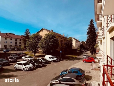 Apartament 3 camere Piața Muncii, zona Decebal, prima închiriere