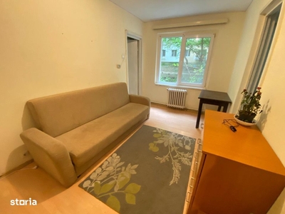 Podu Ros - apartament cu 2 camere, renovat, mobilat si utilat