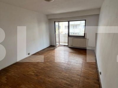 Apartament 3 camere, 70 mp, etaj intermediar, zona Titulescu