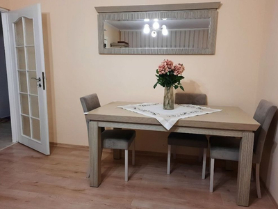 Apartament 3 camere -malul Crisului