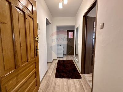 Apartament 3 camere vanzare in bloc de apartamente Sibiu, Vasile Aaron