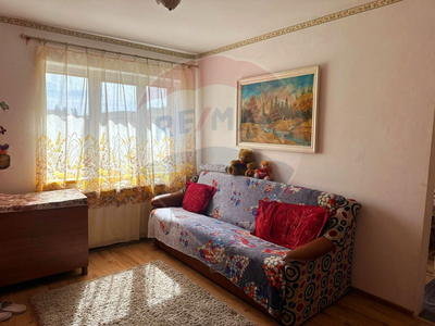 Apartament cu 2 camere de vânzare în zona Maratei