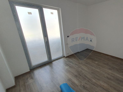 Apartament cu 3 camere SUD