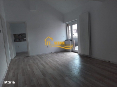 Apartament 2 camere, bloc anvelopat, centrala proprie, Calea Aradului