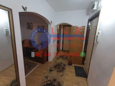 ID 2893 Apartament cu 3 camere pe Strada 1848