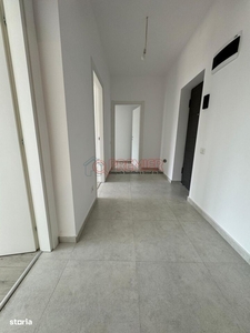 Vand apartament 3 camere