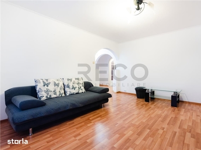 Apartament 2 camere, decomandat, et. intermediar, mobilat-Sp. Judetean