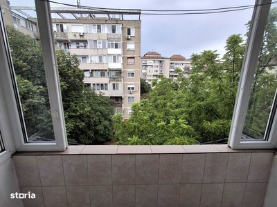 Inchiriez apartament cu 2 camere, in Targu-Jiu, zona piata mica