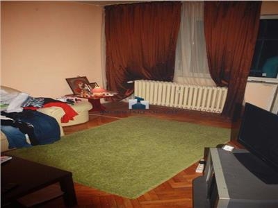 Vanzare Apartament 3 Camere Decomandat Aleea Terasei