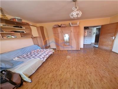 Vanzare Apartament cu 2 camere, zona Drumul Taberei