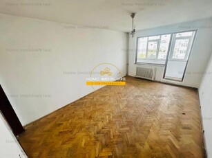 3 camere decomandat zona Alexandru cel Bun-Pta Voievozilor