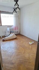 Apartament 3 camere decomandat baza Pod Nicolina 107.000