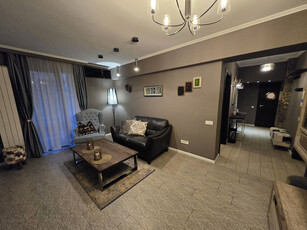 Dorobanti Capitale, inchiriere apartament 3 camere, modern mobilat si utilat, in vila,