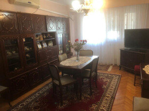 Apartament 3 camere Calarasilor