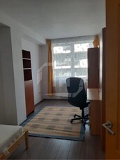 Apartament 3 camere, decomandat, etaj 3/5, zona str Oasului