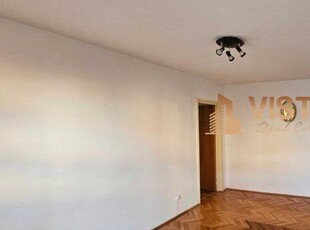 Apartament cu 3 camere bdul Victoriei, Brasov