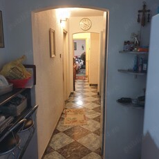 Apartament de vânzare sau schimb cu casa la curte