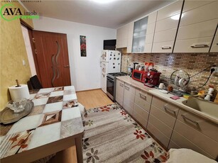 Casa 3 camere, teren 456 mp,zona Republicii Auchan