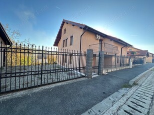 Casa vila D+P+E+M cu 5 camere, zona Spitalul Județean