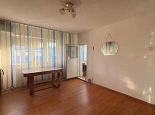 Vând apartament 2 cam Giurgiu