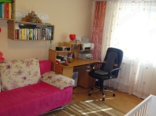 Vand apartament 2 camere decomandat in Deva, zona Micro 15, etaj 5, BECI + PARCARE