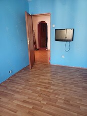 Vând apartament 4 camere