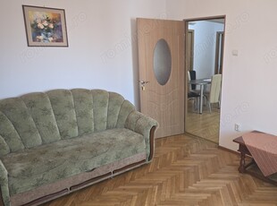 Vand apartament 4 camere decomandat in Deva, zona Pietei Centrale, suprafata utila 86 mp,