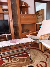 Vanzare apartament ultracentral etaj 1 din 4